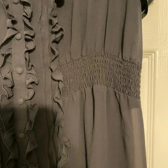 Torrid Gray Pleated Flutter Sleeve Top - Picture 4 of 5